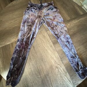 Lululemon Rare Plush Joggers Size 4